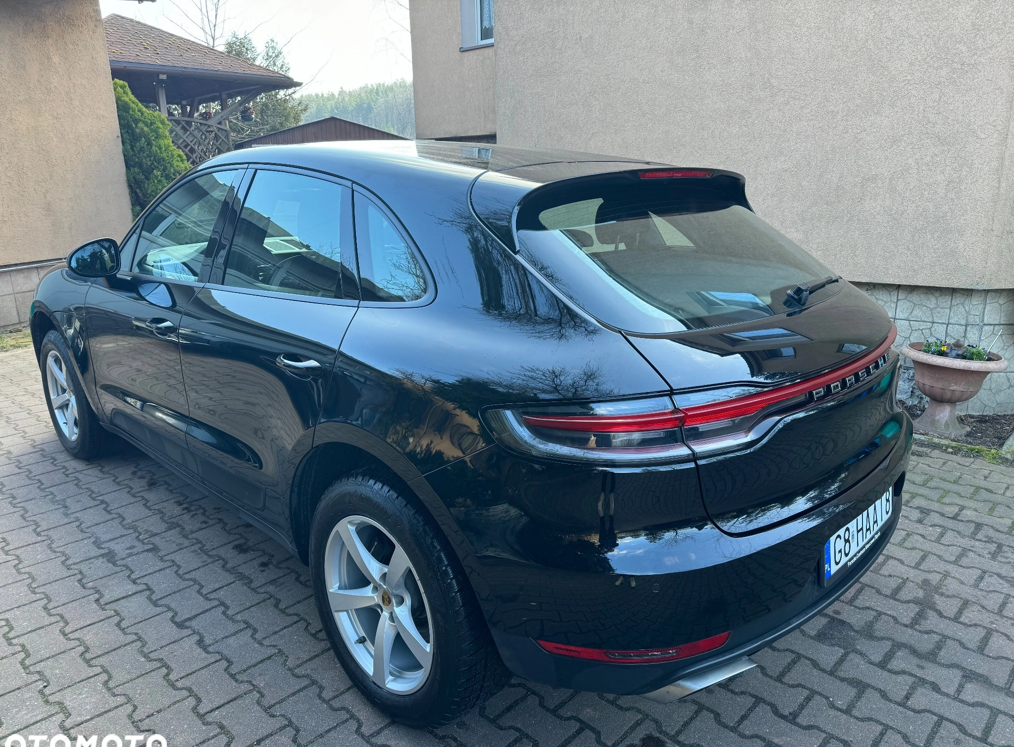 Porsche Macan cena 225000 przebieg: 60400, rok produkcji 2019 z Reda małe 191